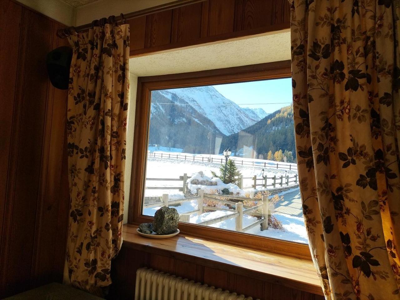 Hotel Bouton D'Or - Cogne Zewnętrze zdjęcie