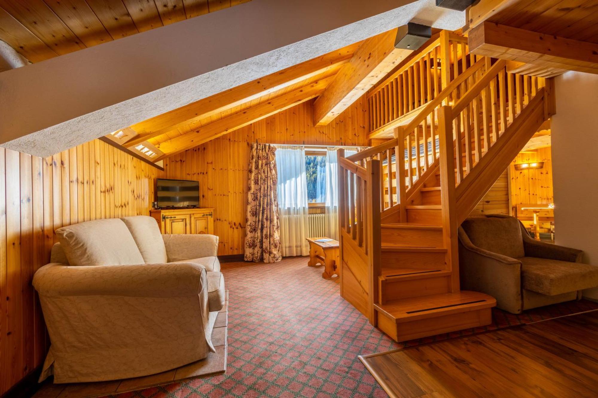 Hotel Bouton D'Or - Cogne Zewnętrze zdjęcie
