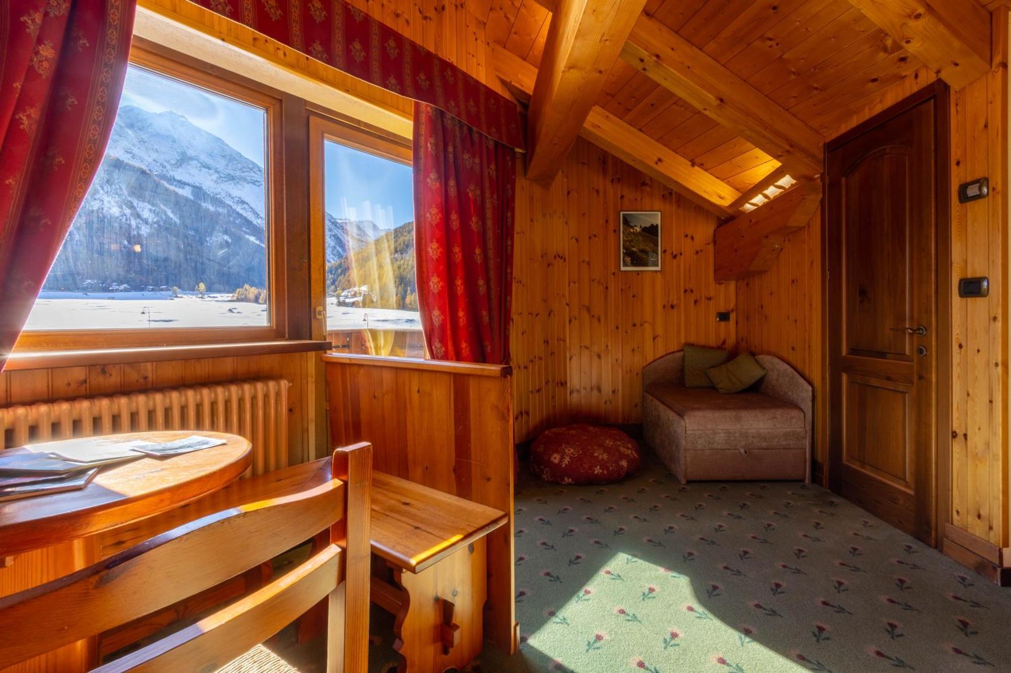 Hotel Bouton D'Or - Cogne Zewnętrze zdjęcie