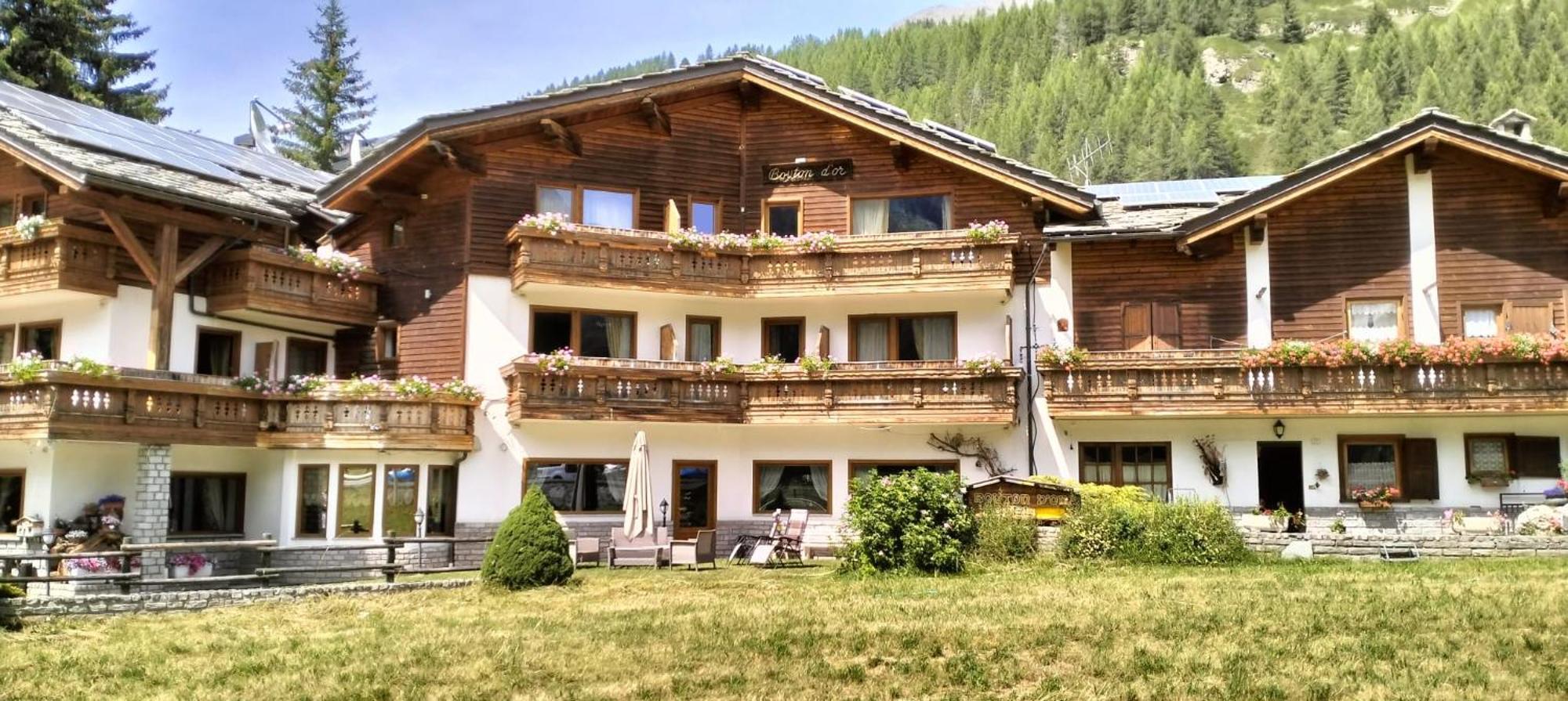 Hotel Bouton D'Or - Cogne Zewnętrze zdjęcie