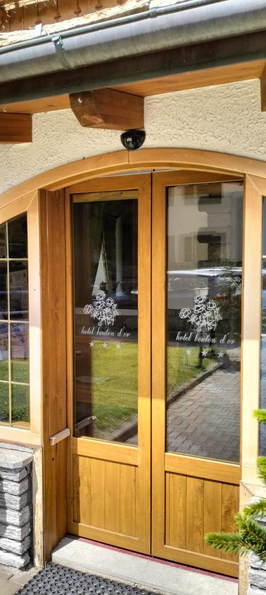 Hotel Bouton D'Or - Cogne Zewnętrze zdjęcie