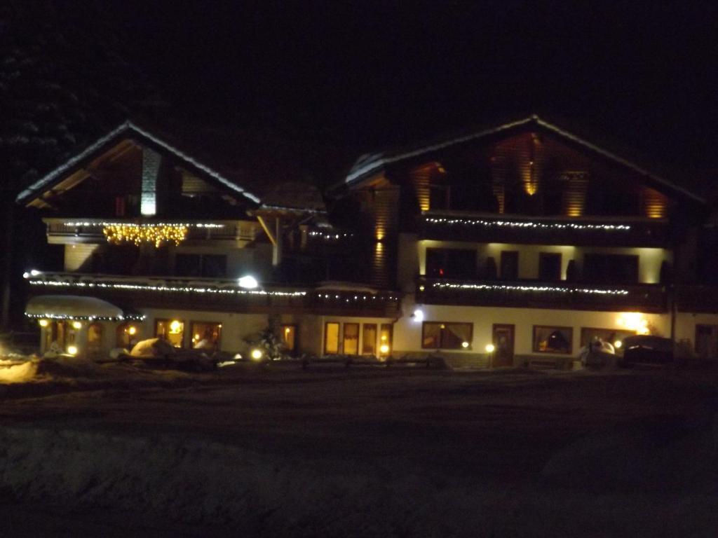 Hotel Bouton D'Or - Cogne Zewnętrze zdjęcie
