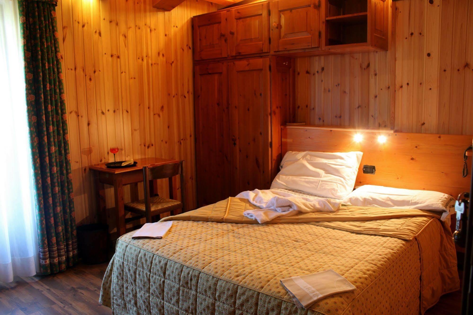 Hotel Bouton D'Or - Cogne Zewnętrze zdjęcie