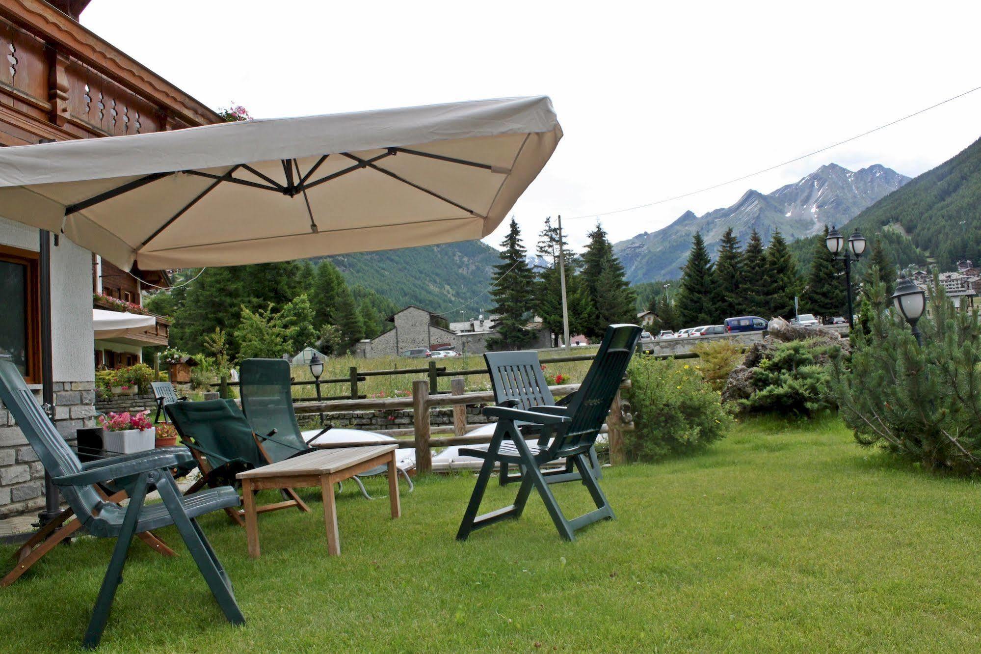 Hotel Bouton D'Or - Cogne Zewnętrze zdjęcie